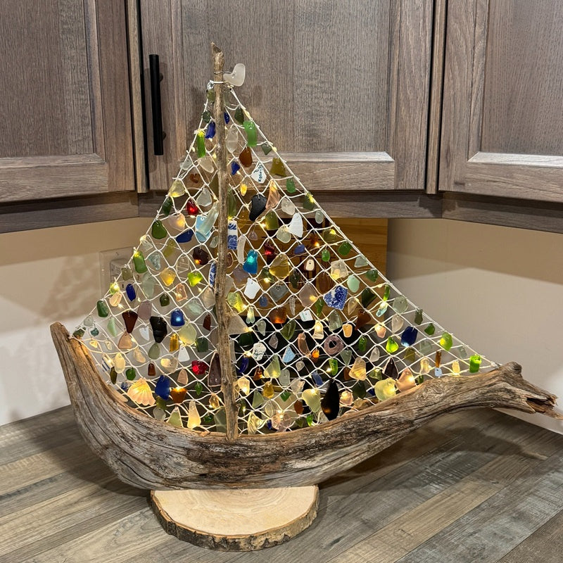 💖A Love Shaped by Time — Handcrafted Sea Glass Boat🌊